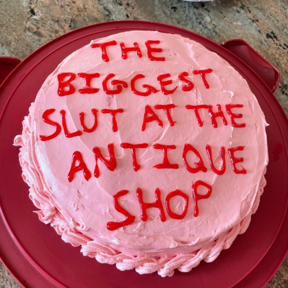 Meet your Posher, Emily